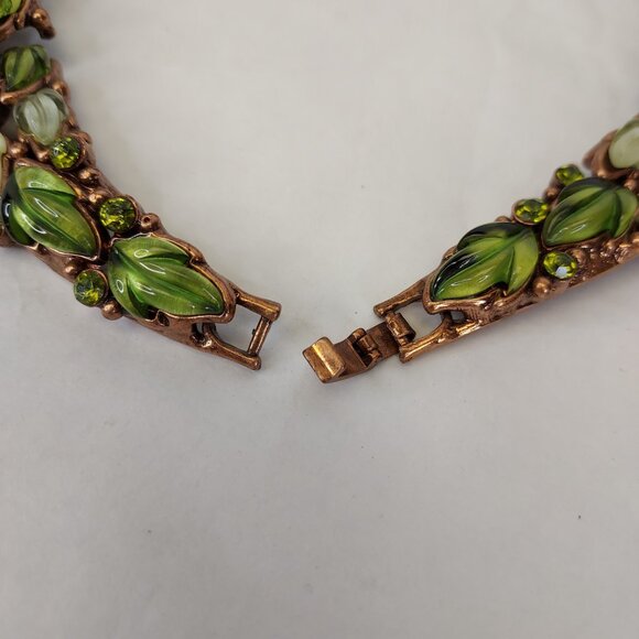 Vintage Copper Lucite Leaves Set Choker Necklace Post Earrings Green Rhinestone - Picture 11 of 16